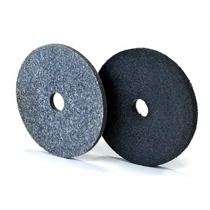 Disco abrasivo comprimido no tejido Fervi UNF150 para pulido de metales - Product Image 2