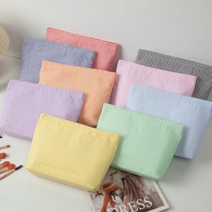 Nueva Bolsa de Cosméticos Bordada Personalizada, Bolsa de Almacenamiento de Cosméticos a Rayas Coloridas, Regalo para Damas de Honor, Viajes <span class=keywords><strong>y</strong></span> Uso Diario - Product Image 2