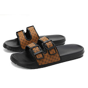 Sandales à boucle légères en EVA pour hommes, design tendance, vente chaude, grande taille 47, ouvertes, antidérapantes, bon marché - Product Image 5