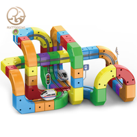 Jouets éducatifs pour enfants, blocs de construction de voitures sur rail, assemblage DIY, formes multiples, STEM, train électrique, cubes en plastique