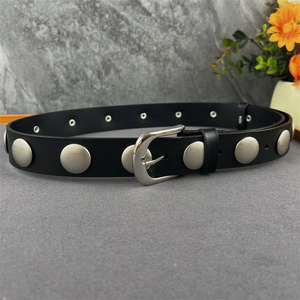 Nouvelle <span class=keywords><strong>ceinture</strong></span> en cuir suédé <span class=keywords><strong>noir</strong></span> pour <span class=keywords><strong>femme</strong></span>, collection 2026, avec grandes clous <span class=keywords><strong>argent</strong></span>és <span class=keywords><strong>et</strong></span> boucle réglable en alliage – Accessoire de mode pour robe - Product Image 1