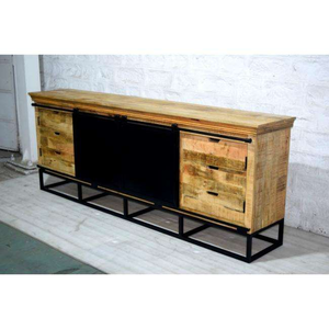 Aparador de madera artesanal con tallados detallados que proporciona espacio de almacenamiento para el comedor y una estética interior atemporal. - Product Image 1