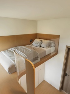 Cama Alta de Madera Personalizada con Escritorio, Armario, Escaleras y Estantería para Adultos y Adolescentes, Ideal para Campus, Escuelas, Hostales o Apartamentos - Product Image 2