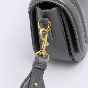 Sac bandoulière unisexe de luxe en cuir PU magnétique imperméable, style <span class=keywords><strong>selle</strong></span> <span class=keywords><strong>espagnole</strong></span>, nouvelle collection, avec large sangle diagonale, le plus vendu - Product Image 5