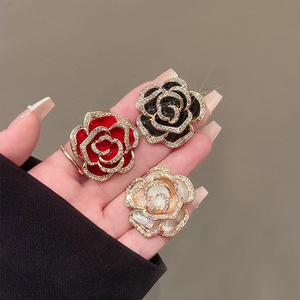 Bros Pin Mawar Kamelia Mewah, Bros Bunga Kristal Enamel untuk Wanita, Aksesoris Fashion Jas Blazer Grosir. - Product Image 3