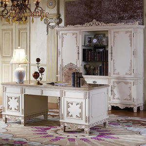 Set di Mobili Classici Francesi di Lusso per Ufficio Domestico, Scrivania Bianca in Legno Massello Intagliato a Mano con Libreria e Armadietto - Product Image 1
