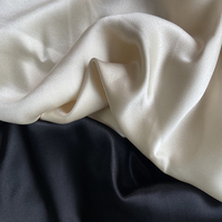 Tissu en soie 100 de couleur unie unie 6A OEKO-TEX 14/19mm 100% tissu en satin Georgette de soie de couleur pure mûrier pour robe de vêtements