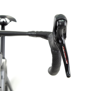 TWITTER R10 Vélo <span class=keywords><strong>de</strong></span> <span class=keywords><strong>route</strong></span> en fibre <span class=keywords><strong>de</strong></span> carbone super léger 22 vitesses Frein à disque hydraulique Roues en alliage d'aluminium 700C Technologie EPS 9,3 kg - Product Image 6