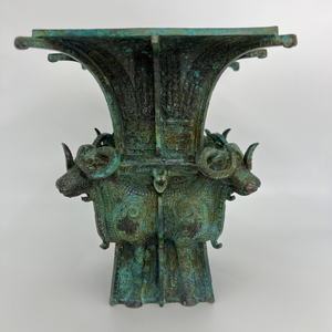 Buque ritual de bronce de la dinastía Shang tardía Zun cuadrado de cuatro ovejas, exquisita artesanía de Metal encarnada, estado supremo - Product Image 1