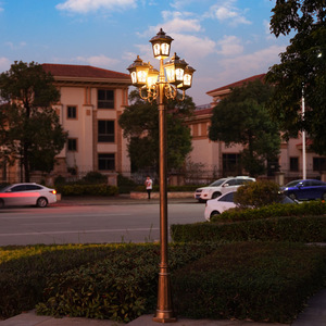 โคมไฟสนามทองเหลืองกลางแจ้ง LED แสงวอร์มไวท์ โคมแก้ว IP65 AC 220V รับประกัน 10 ปี พร้อมเซ็นเซอร์ตรวจจับความเคลื่อนไหว ปรับความสว่างได้ - Product Image 2