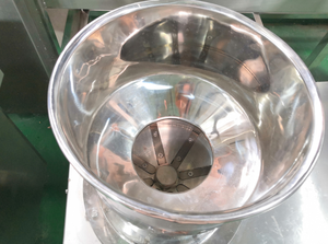 Prix Offre Spéciale <span class=keywords><strong>Broyeuse</strong></span> de Manioc Poudre Farine Faisant La Machine De Traitement Tapioca Broyeur Râpe Manioc Miller Rectifieuse - Product Image 3