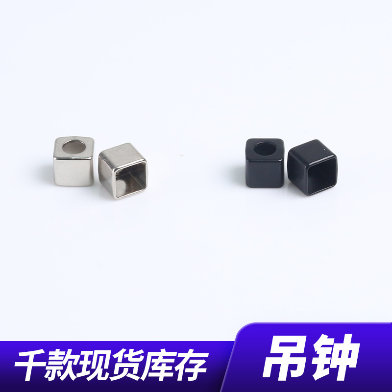 D017