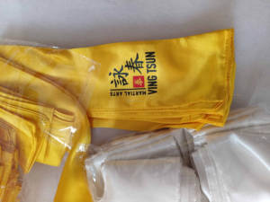 Ceintures de Wing Chun en satin personnalisées avec logo, vente en gros d'usine pour les arts martiaux et le Kung Fu - Product Image 3