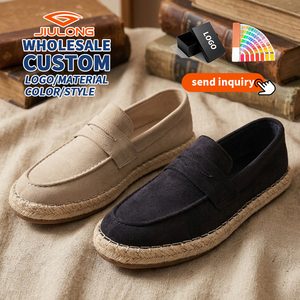 Mocassins en daim pour hommes de haute qualité en gros, chaussures décontractées personnalisables avec LOGO, chaussures plates de luxe élégantes pour hommes - Product Image 1