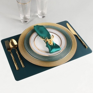 Ensemble <span class=keywords><strong>de</strong></span> vaisselle <span class=keywords><strong>de</strong></span> luxe vert émeraude 11 pièces, service individuel, avec assiette <span class=keywords><strong>de</strong></span> présentation en verre spirale à bord doré, couverts en bambou, vaisselle <span class=keywords><strong>de</strong></span> <span class=keywords><strong>table</strong></span>, idéal <span class=keywords><strong>pour</strong></span> un cadeau - Product Image 2