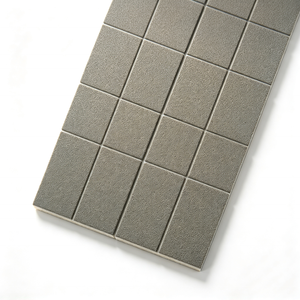 Tira de Esponja Conductiva con Ranuras Cruzadas para Aislamiento de Vibraciones y Protección EMI en Estaciones Meteorológicas de Precisión - Product Image 4