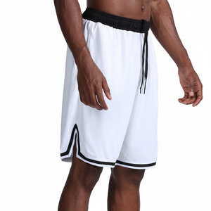 Shorts de basketball pour hommes en tissu peigné uni, taille haute, avec cordon de serrage, coupe-vent et respirant, 100 % polyester - Product Image 1