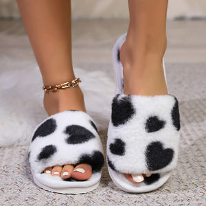 Chaussons plats personnalisés en fourrure pour femmes, à bout ouvert, motif cœur, pour intérieur et extérieur, vente en gros - Product Image 6