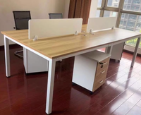 Conception ergonomique Poste de travail des employés Bureau Table d'ordinateur avec piédestal mobile utile