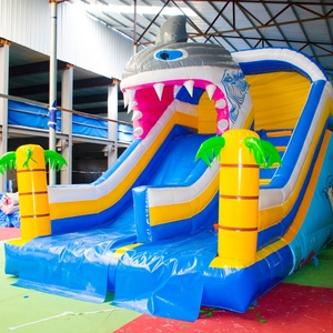 Toboggan aquatique gonflable sur le thème des requins, château gonflable commercial extérieur en PVC pour enfants, taille personnalisée, location pour fêtes, capacité 500 kg - Product Image 3