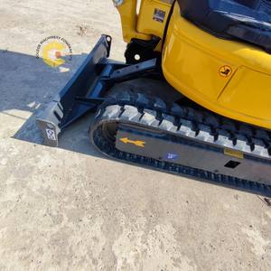 Mini-excavatrice sur chenilles Komatsu PC20MR d'occasion - Origine japonaise, équipement de construction et de terrassement compact et robuste - Product Image 4