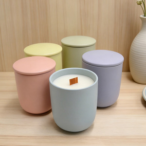 Nouvelle collection tendance de décoration intérieure pour hôtels, bougies parfumées à la cire de bois sans fumée, parfum naturel, aromathérapie, avec couvercle en céramique - Product Image 1