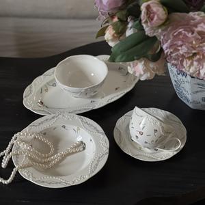 Ensemble de vaisselle en céramique pour la maison : assiettes, plats à dessert, plats à pâtes et tasses à boire - Vente en gros - Product Image 4