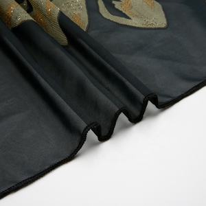 KEER 공장 사용자 정의 도매 TDJG319M 뜨거운 판매 폴리 에스테르 Organza 브로케이드 자카드 가운 원피스 여성 실내 장식 직물 6m 짠 - Product Image 3