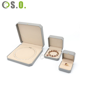 Boîtes cadeaux en papier pour colliers et pendentifs de luxe personnalisés, boîtes d'emballage pour bijoux en papier simili cuir gris de haute qualité - Product Image 1