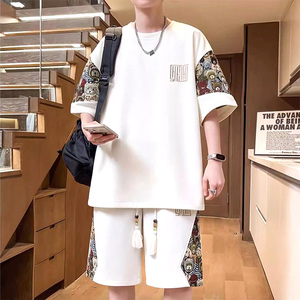 Vêtements de sport d'été 2025 pour hommes, t-shirts et shorts en tricot respirant à imprimé vintage, tendance, durables et confortables - Product Image 3