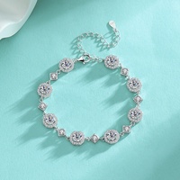 Bracelet à maillons micro-incrustés en moissanite taille brillant, en argent sterling S925 plaqué rhodium, de luxe personnalisé pour femme - Cadeau de mariage ou de fête
