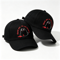 Casquette décontractée en gros avec broderie amusante de chat noir, casquette de baseball en coton à visière incurvée pour femmes et hommes