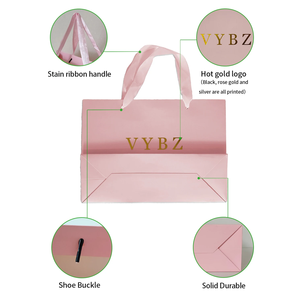 Bolsas de Papel Rojas Grandes Premium Reciclables con Logotipo Personalizado para Empaque de Regalos, Bolsas de Compra con Asas - Product Image 6
