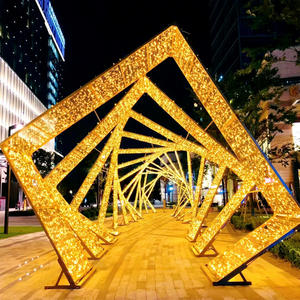 Arche lumineuse ronde pour parcs d'attractions, places commerciales, hôtels, complexes hôteliers et expositions de Noël en plein air - Product Image 1