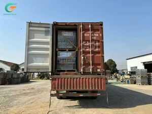 Caniveau de drainage linéaire long de conception moderne, en béton polymère de style U, pour extérieur, avec grilles - Product Image 6