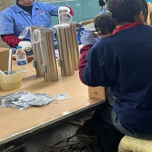 Distributeur de gobelets mural en acier inoxydable personnalisable en capacité/taille avec crochets intérieurs |   Porte-gobelet pour refroidisseur d'eau - Product Image 6