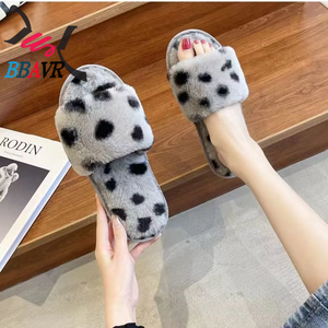 Zapatillas de Mujer de Felpa con Estampado de Leopardo, Cálidas, Súper Suaves, con Lazo, Antideslizantes, Silenciosas, Transpirables, para Uso en Interiores y Exteriores - Product Image 3