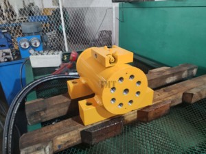 Actionneur rotatif hydraulique hélicoïdal à 90-360 degrés <span class=keywords><strong>Support</strong></span> au pied et montage sur bride <span class=keywords><strong>avant</strong></span> Actionneur rotatif hydraulique - Product Image 2