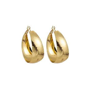 Europe And The United States Widened Curved Stainless Steel Earrings 18K Gold Earrings Personality Trend Earrings Women