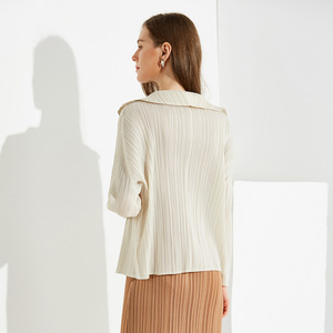 <span class=keywords><strong>Primavera</strong></span> ed <span class=keywords><strong>estate</strong></span> popolari nuovi prodotti da donna in tinta unita pieghettato cappotto sottile con risvolto classico Versatile Cardigan donna all'ingrosso - Product Image 3