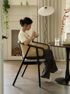 Fauteuil Neva en Noyer Massif, <span class=keywords><strong>Chaise</strong></span> de Salle à Manger <span class=keywords><strong>Moderne</strong></span> en Bois Courbé Portable pour Maison, Bureau et Appartement 2026 - Product Image 5