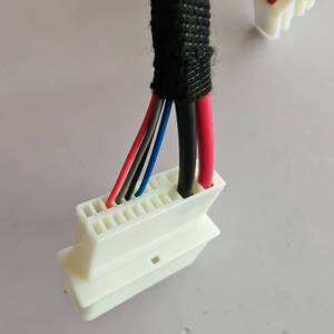 Yüksek kaliteli PTFE/PBT Otomotiv Bilgisayar Ev Aletleri Elektronik Ekipmanlar Mekanik Cihazlar IP66 Kablo Demetleri - Product Image 5