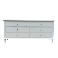 Commode élégante à 6 tiroirs, couleur blanc clair - Meuble de rangement pour la chambre à coucher avec des pieds rétro élégants