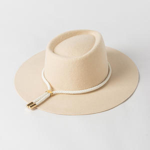 الأكثر مبيعًا الموضة العصرية الجديدة بنما خمر الرجال للجنسين مخصص المرأة الصوف شعر قبعة مسطحة مع زخرفة حبل - Product Image 5