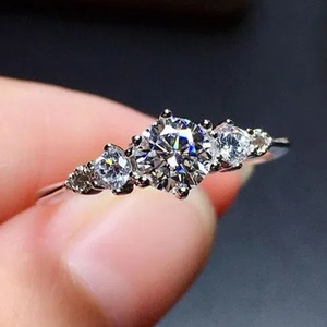Anello in cristallo rotondo per donna, elegante, minimalista, alla moda, accessori per feste quotidiane - Product Image 6