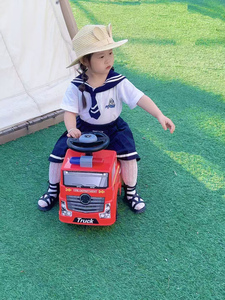 Voiture à pousser 2-en-1 pour enfants avec musique, sirène, lumières <span class=keywords><strong>et</strong></span> barrière de sécurité, trotteur pour bébé, <span class=keywords><strong>camion</strong></span> jouet en plastique - Product Image 4