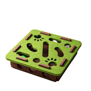 Jouet labyrinthe interactif pour chat, boîte en feutre avec trous pour l'auto-entretenissement et le plaisir, jeu de puzzle pour animaux de compagnie - Product Image 1