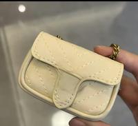 Nouvelle Collection : Mini Porte-Monnaie Pliable de Luxe en Cuir PU, Sac à Écouteurs, Breloque, Accessoire Irrégulier de Haute Qualité et Durable