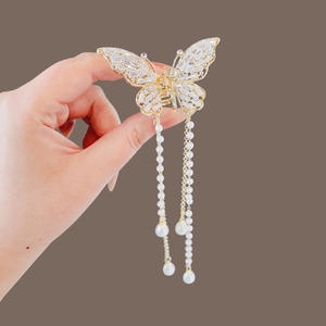 Pince à cheveux papillon en alliage incrusté de diamants Pince à cheveux perlée Pince à cheveux à pompon Accessoires de cheveux exquis pour les femmes Updos - Product Image 2