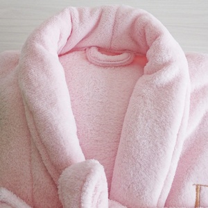 <span class=keywords><strong>Accappatoio</strong></span> personalizzabile di alta qualità Super assorbente in pile con Logo <span class=keywords><strong>ricamato</strong></span> <span class=keywords><strong>accappatoio</strong></span> rosa - Product Image 4